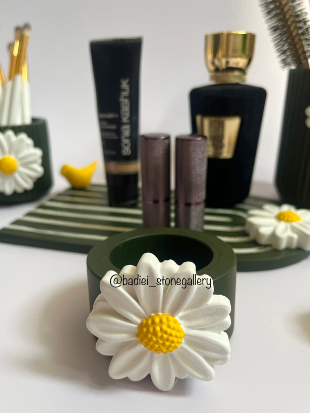 نظم دهنده آرایشی گل بابونه💄🌼