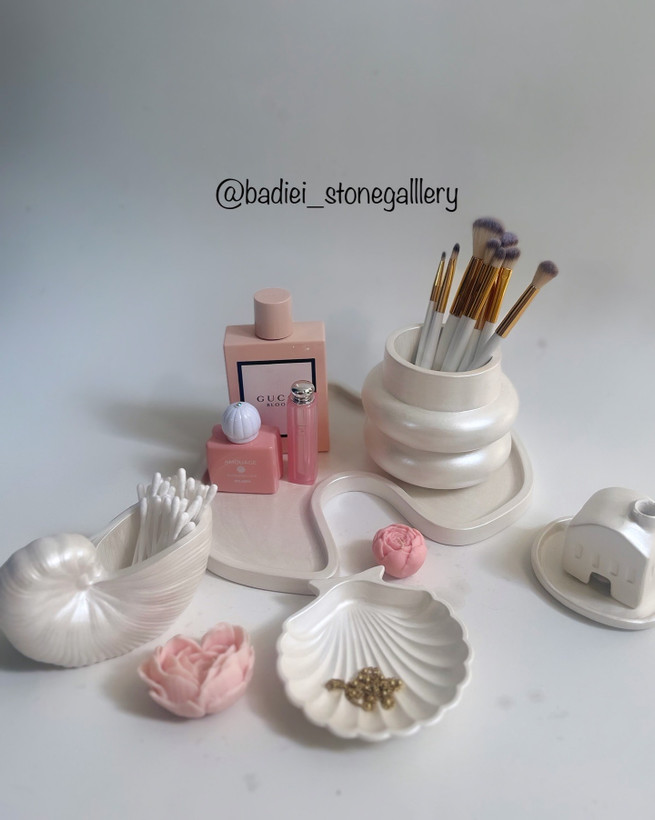 نظم دهنده ی آرایشی 🦢💄